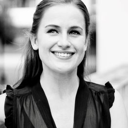 Rosanna Harris image