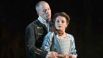 Julius Caesar hugging Cleopatra