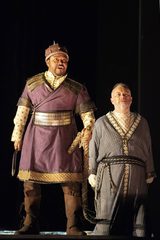Tigrane and Farasmane sing together in Radamisto